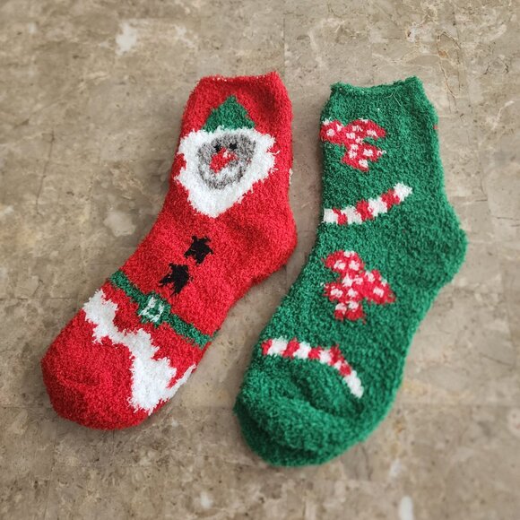 Women's Colorful Christmas Fluffy Socks (2pk) (NWOT) - Picture 1 of 4